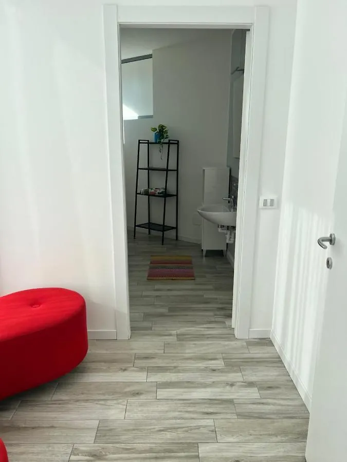 Affittacamere Hotel La Camera Del Testa Matta Travedona